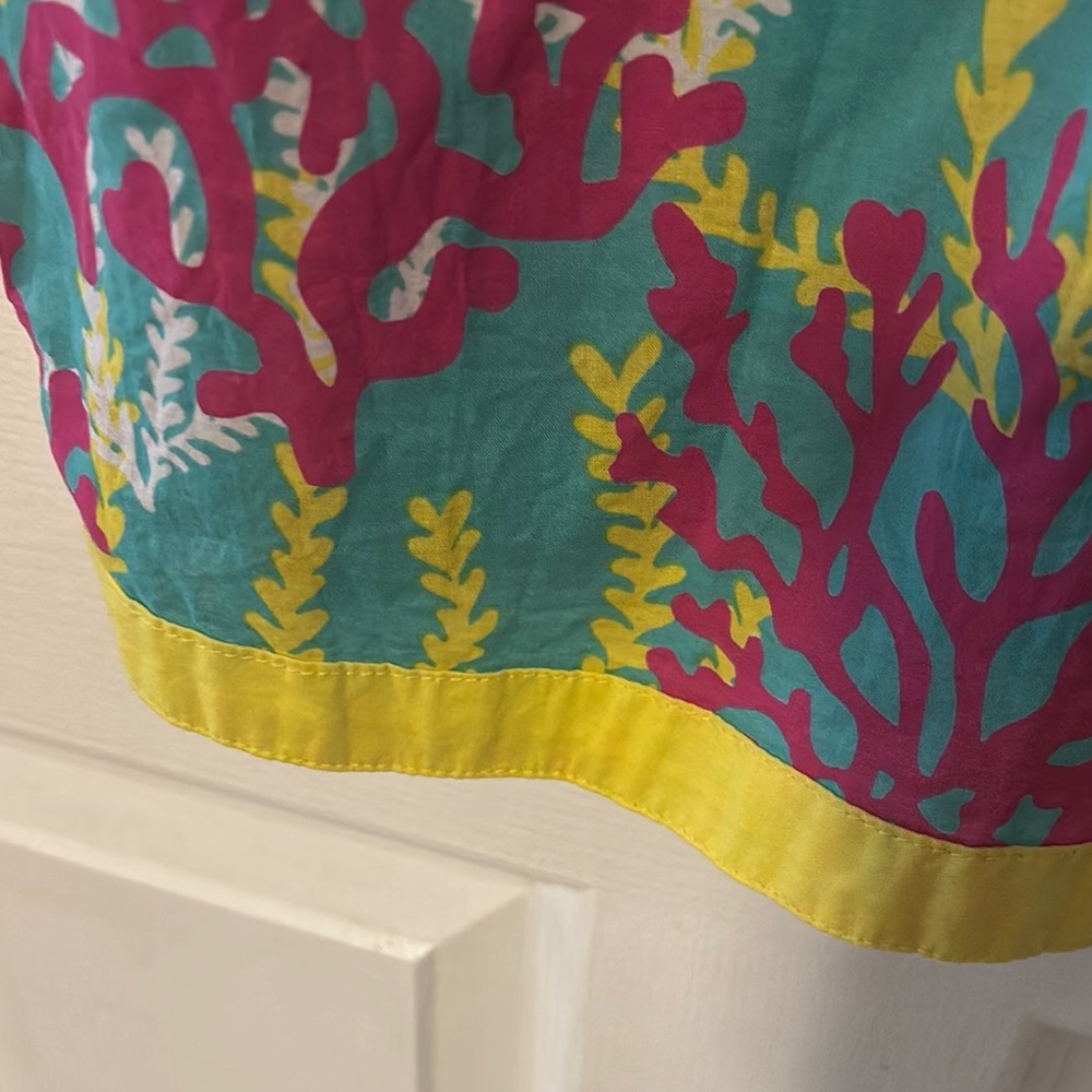 Women’s swim cover-up. Size medium. Perfect for beach or pool! - Picture 6 of 6